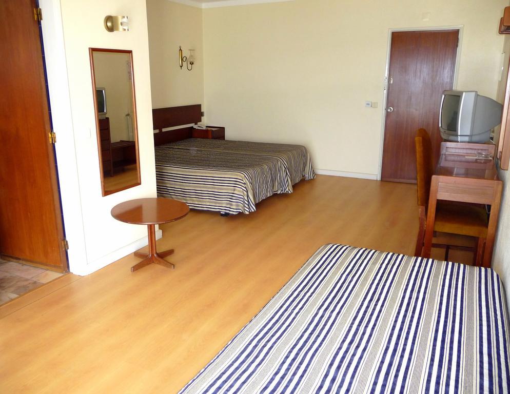 Hotel Tamargueira فيغيورا دا فوز الغرفة الصورة