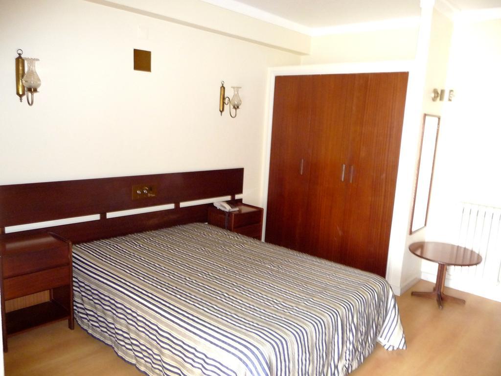 Hotel Tamargueira فيغيورا دا فوز الغرفة الصورة